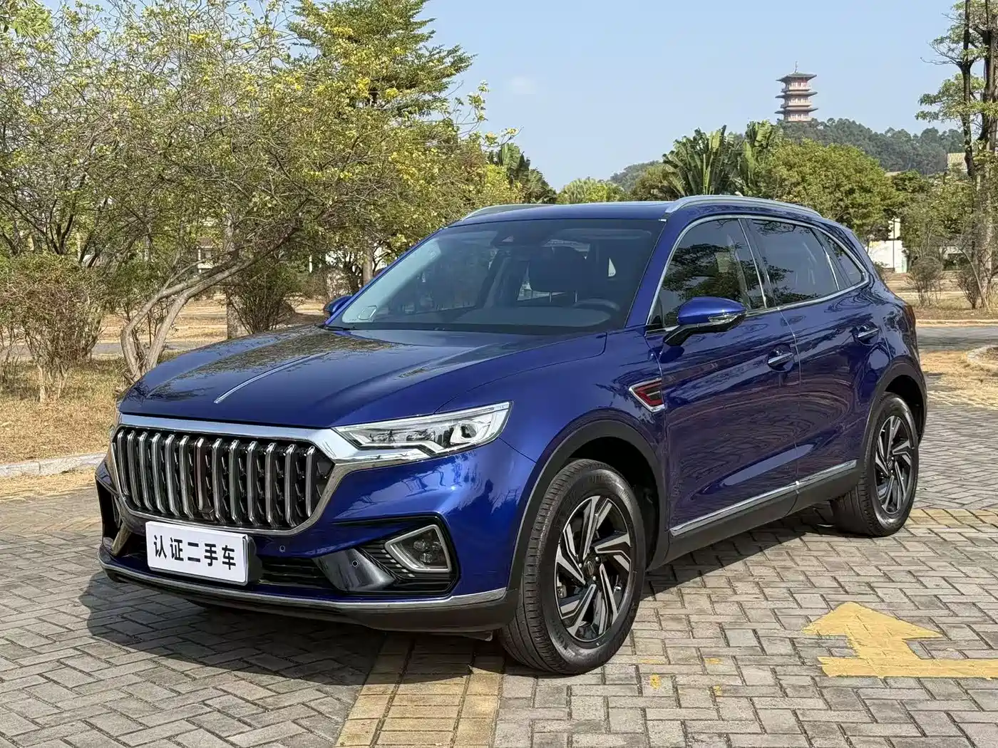 Hongqi HS5 2022 2.0T Smart Connect Premium Edition