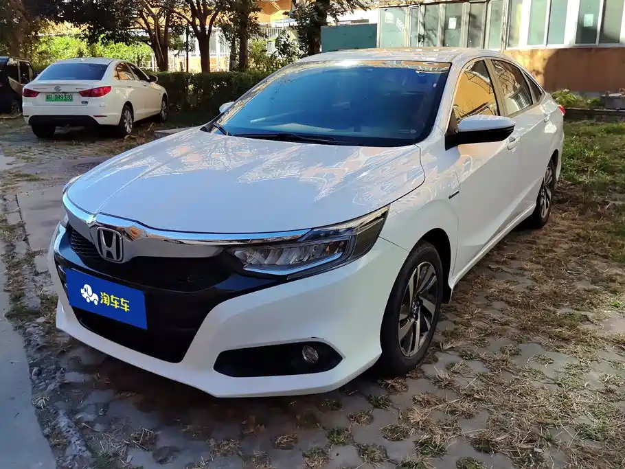 Photo 1 - Honda Crider