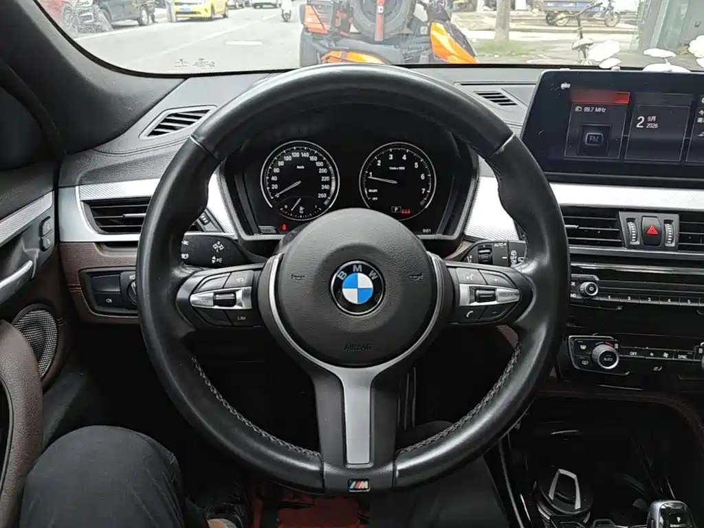 Photo 11 - BMW X2