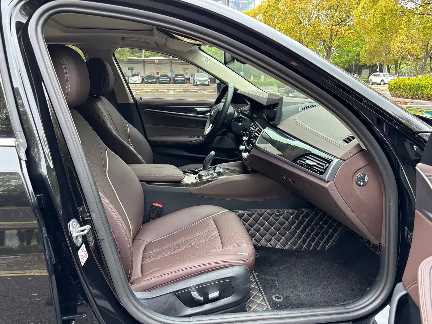 BMW 5 Series 2022 Model Second Facelift 525Li Luxury Package фото 14