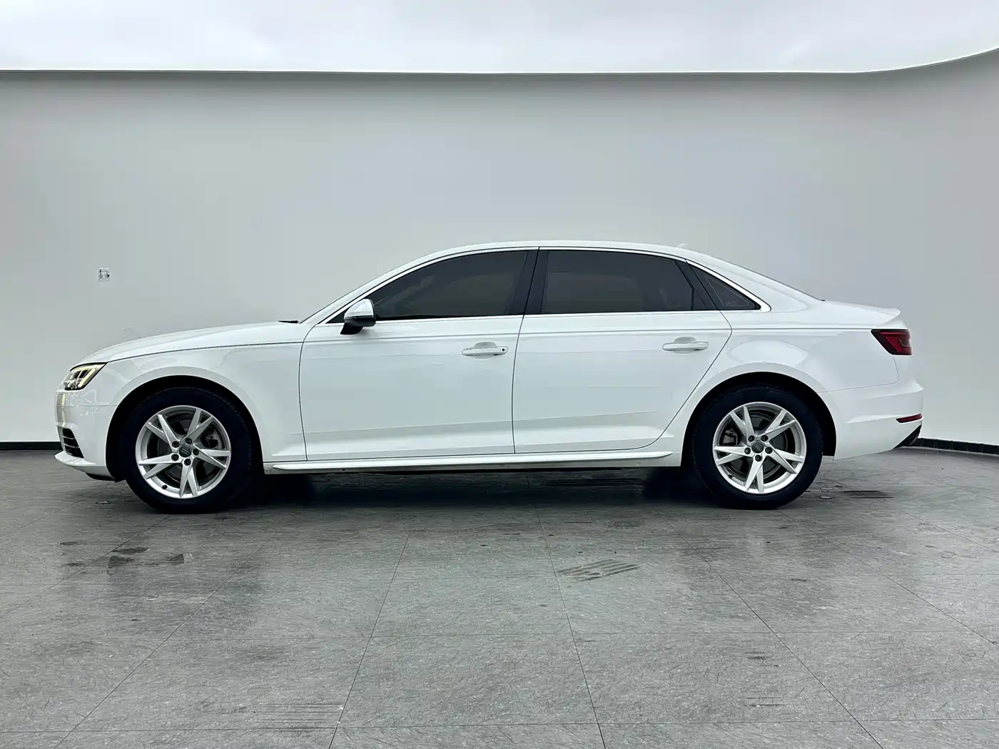 Audi A4L 2018 30th Anniversary 40 TFSI Progressive фото 10