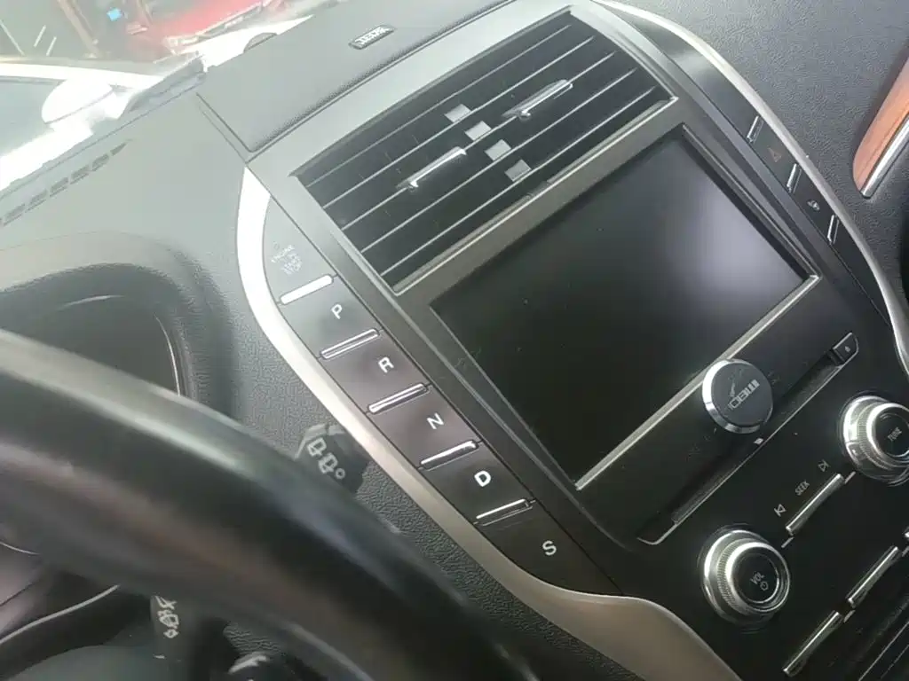 Photo 14 - Lincoln MKC