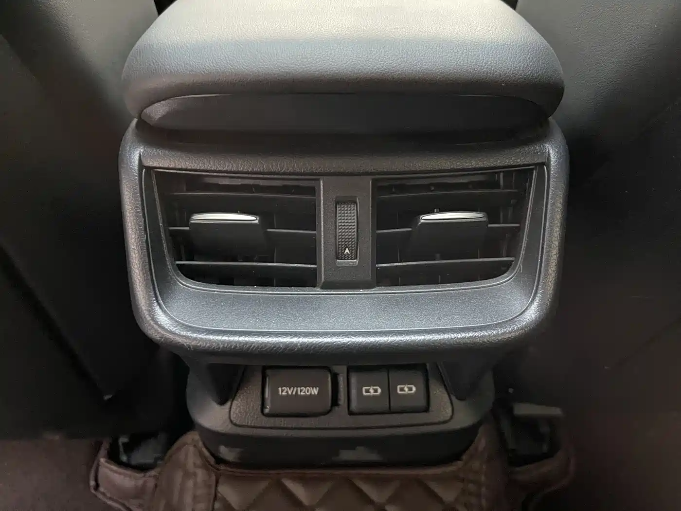 Lexus ES 2023 200 Excellence Edition фото 15