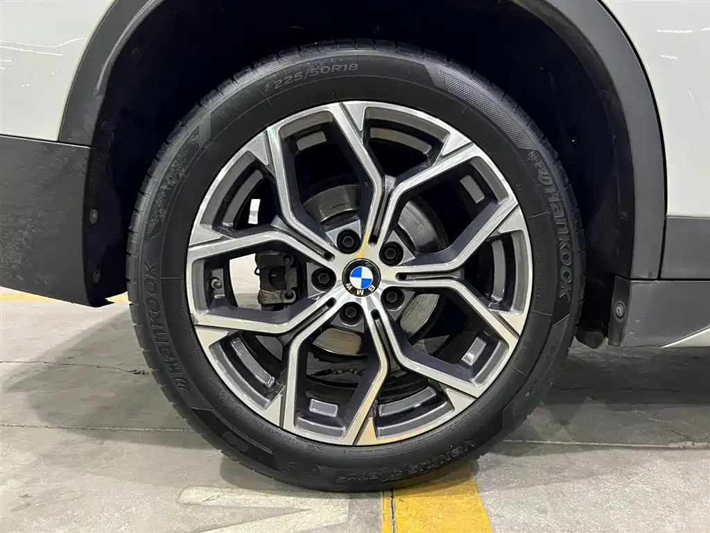 BMW X1 2022 sDrive20Li Fashion фото 22