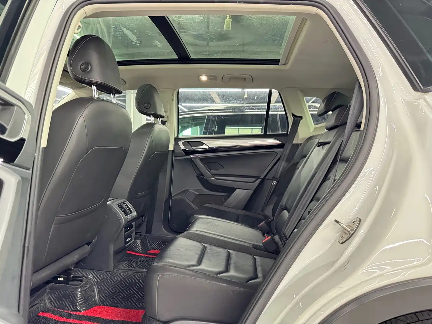 Volkswagen Tayron 2019 330TSI 2WD Luxury China VI фото 9