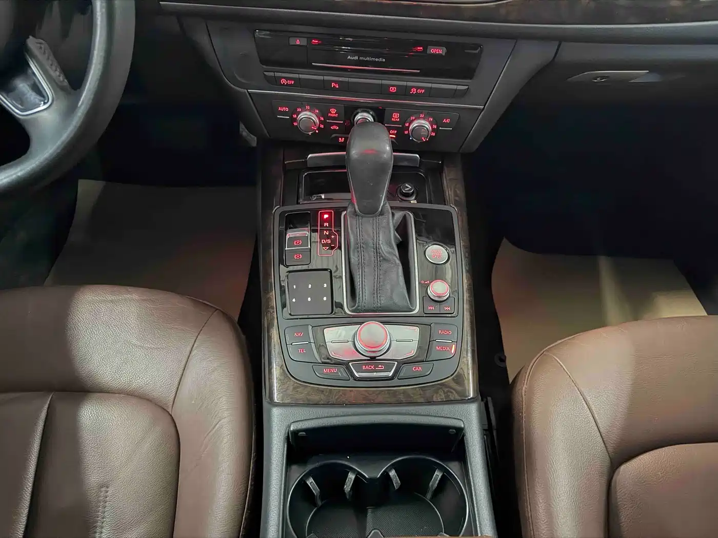 Audi A6L 2018 30th Anniversary 35 TFSI Fashion фото 15