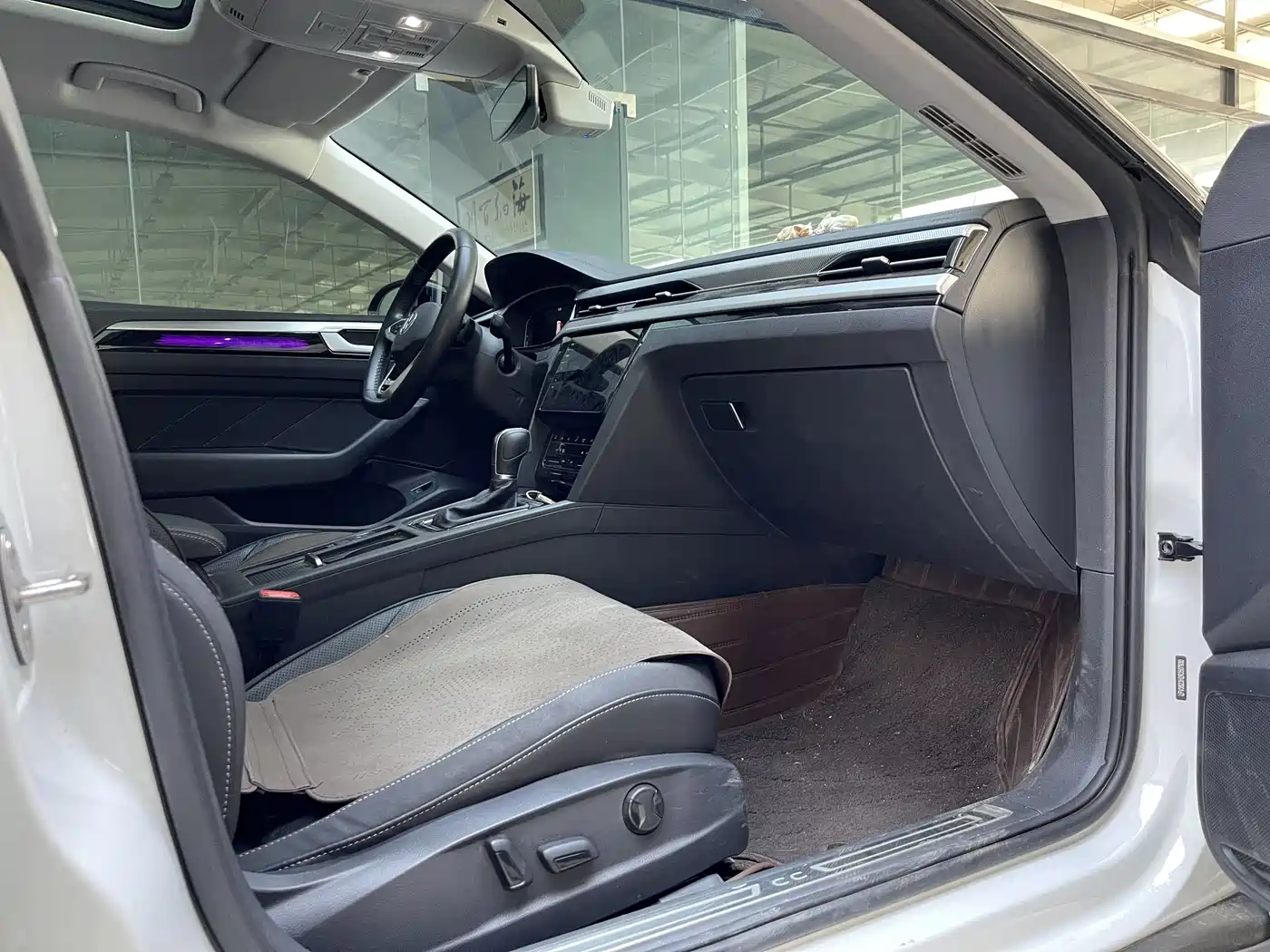 Volkswagen FAW-Volkswagen CC 2024 Shooting Brake 380TSI Hunter Edition фото 18