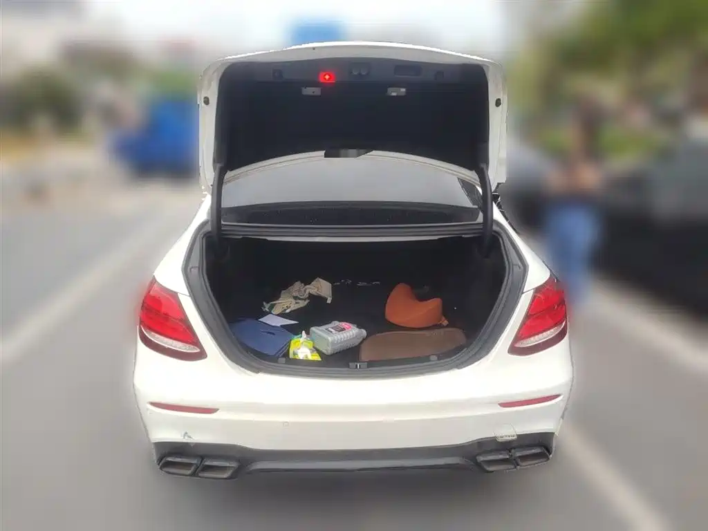 Mercedes-Benz E-Class 2017 E 200 Sport 4MATIC фото 10