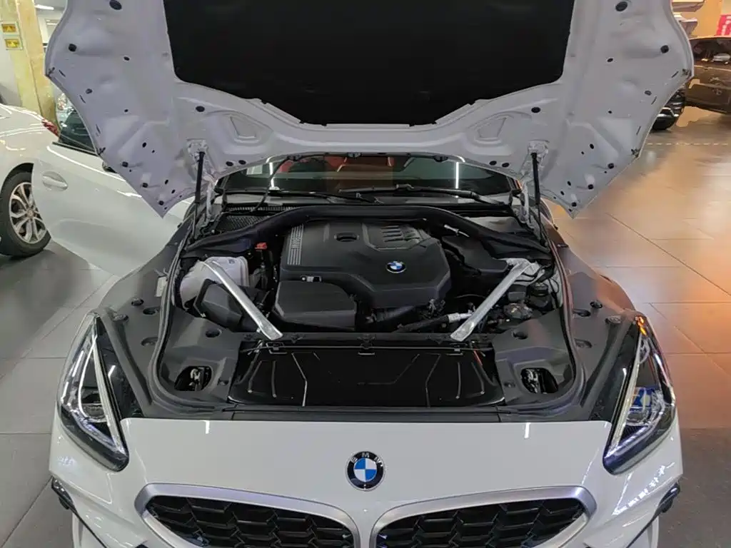 BMW Z4 2024 2023 sDrive 25i M Sport Package