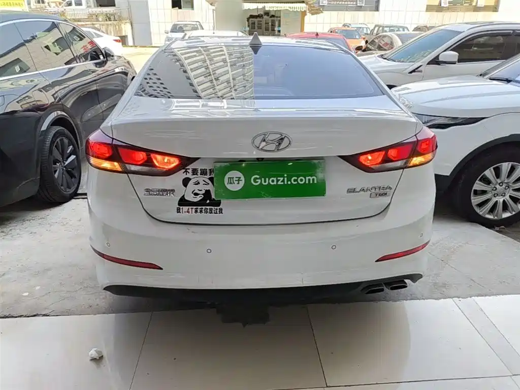 Hyundai Elantra 2016 1.4T DCT Dynamic·Elite Edition фото 6