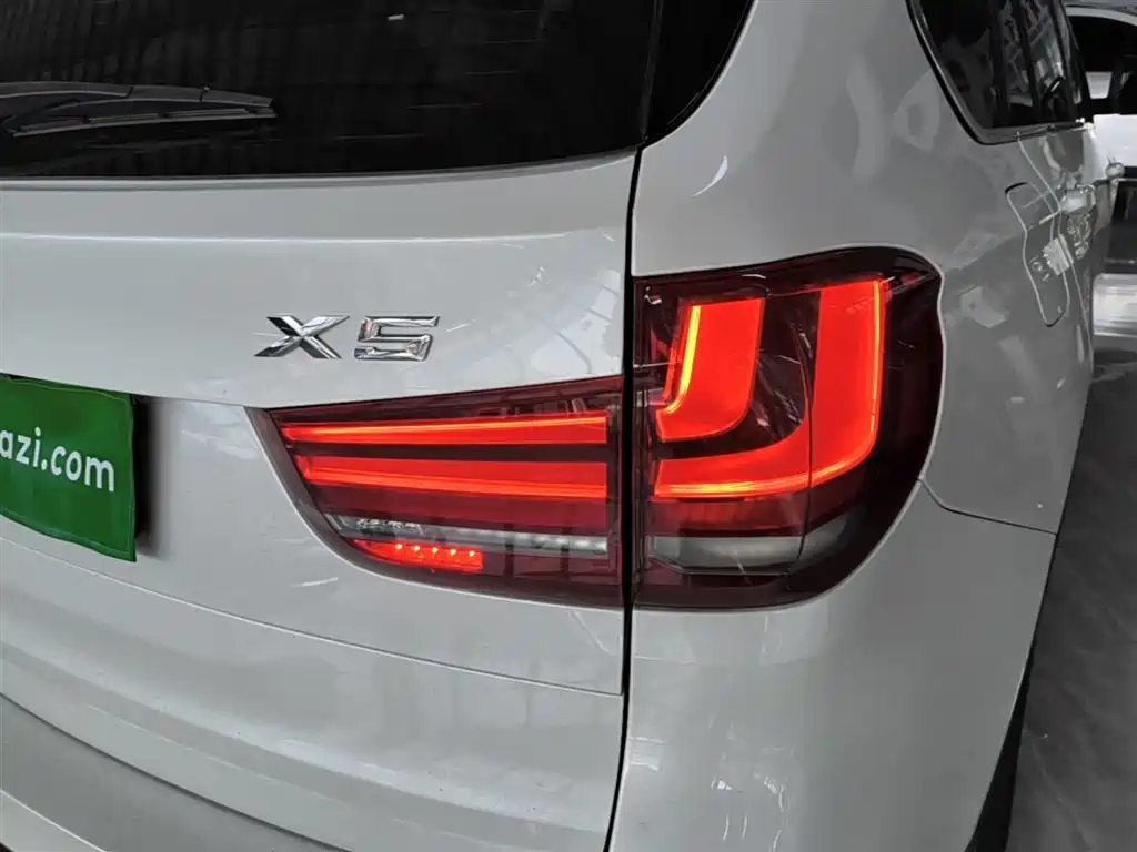 BMW X5 (Import) 2015 xDrive28i фото 24