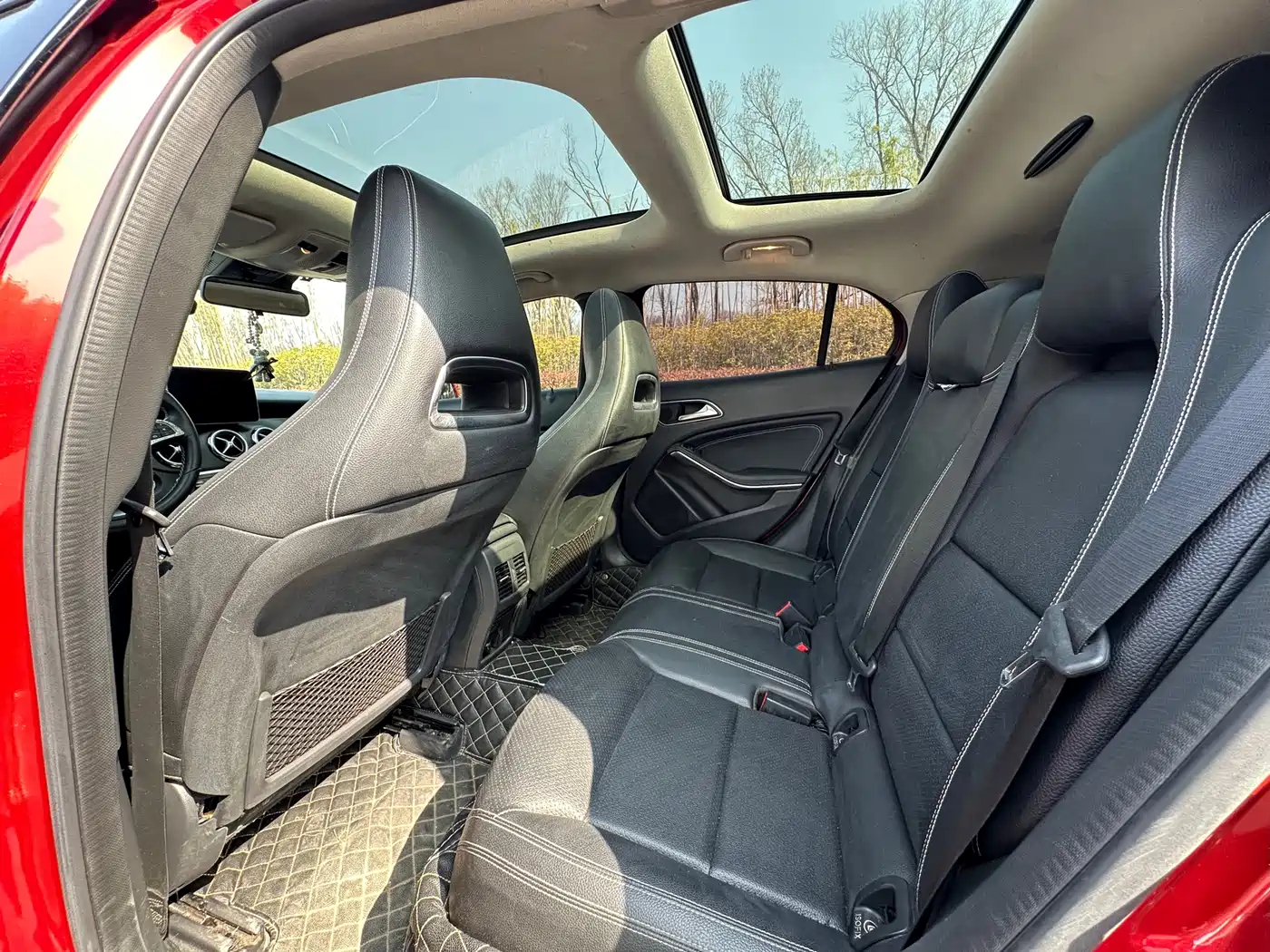 Mercedes-Benz GLA 2018 GLA 200 Dynamic фото 7
