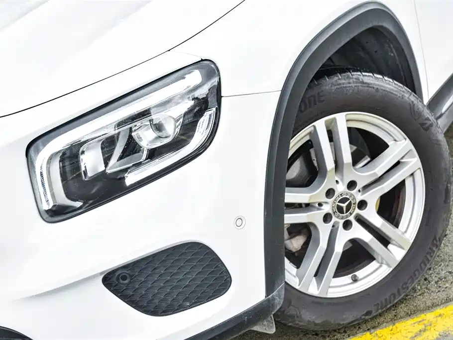 Фото 19 - Mercedes-Benz GLB