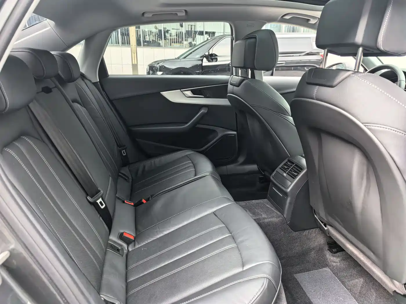 Audi A4L 2020 40 TFSI Fashion Dynamic Edition фото 18