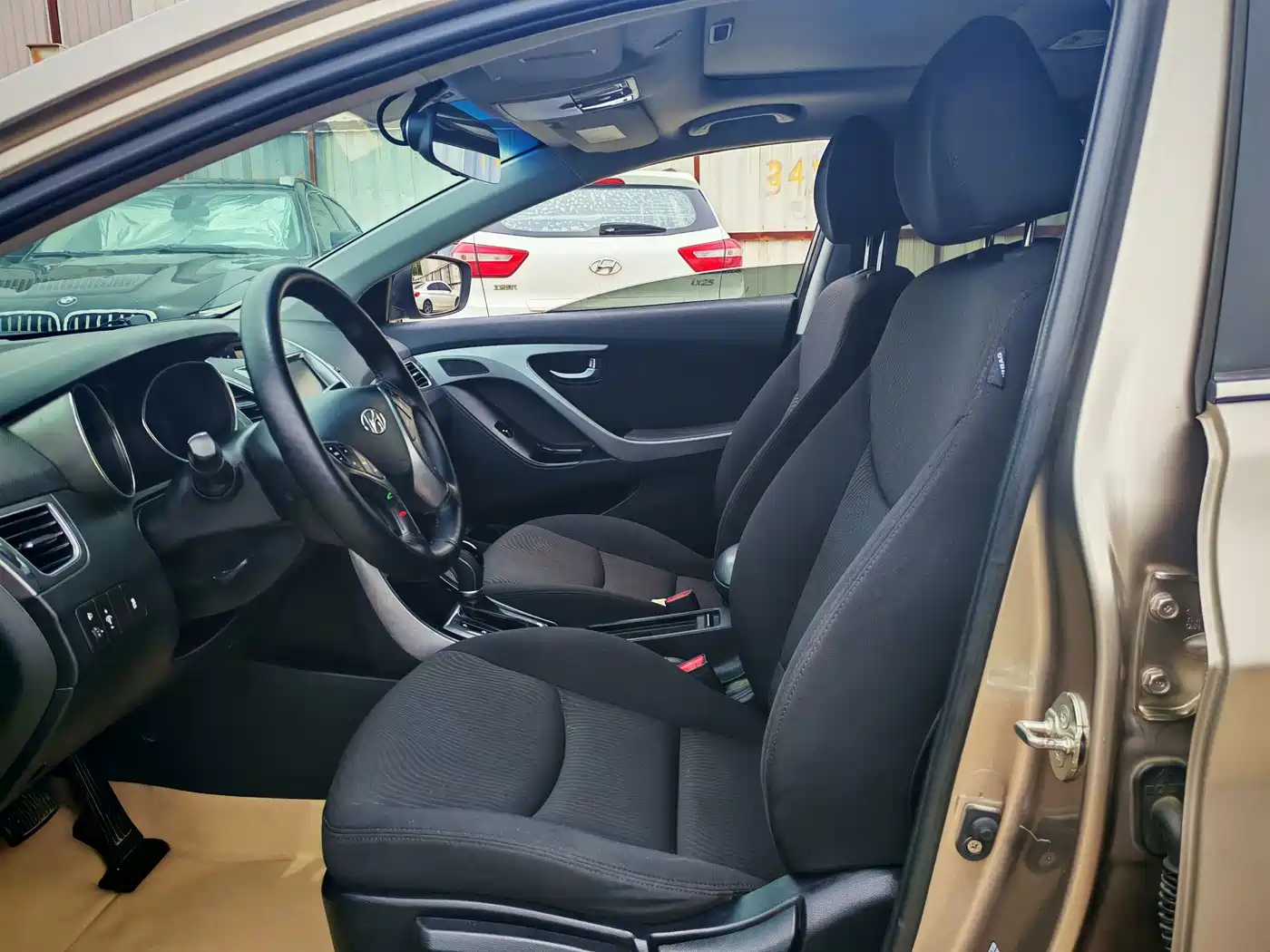 Hyundai Langdong 2017 2016 1.6L Automatic Premium Edition