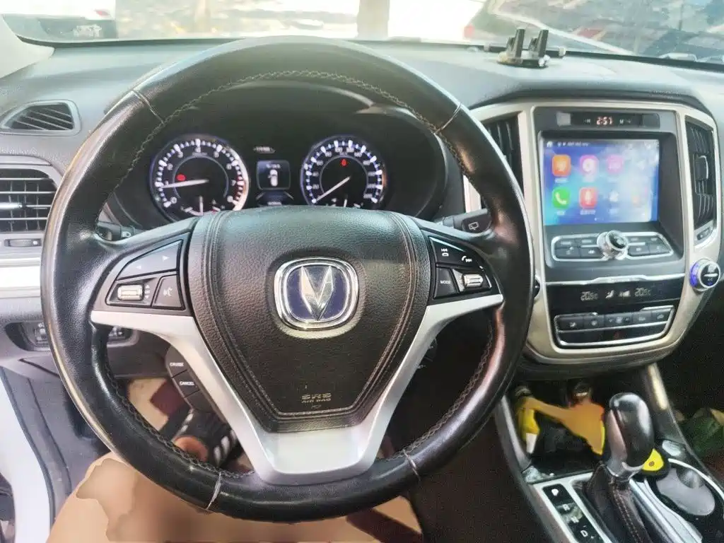 Changan CS95 2017 2017 2.0T FWD Zhiyuan Edition