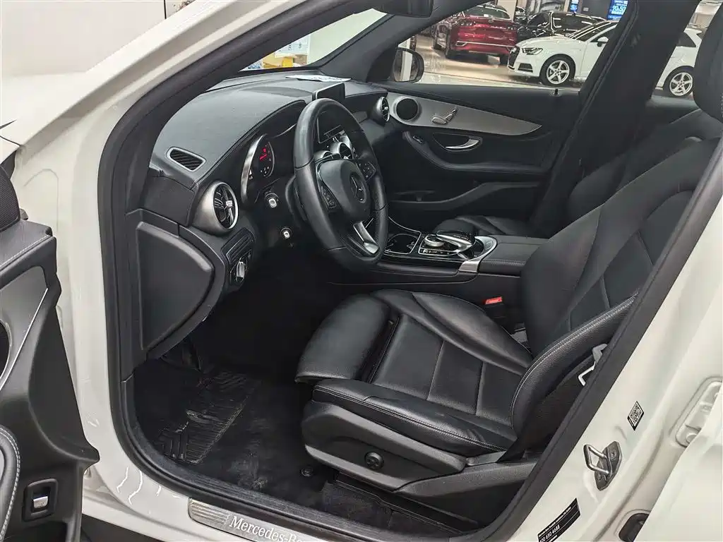 Mercedes-Benz GLC 2019 GLC 200 4MATIC фото 7