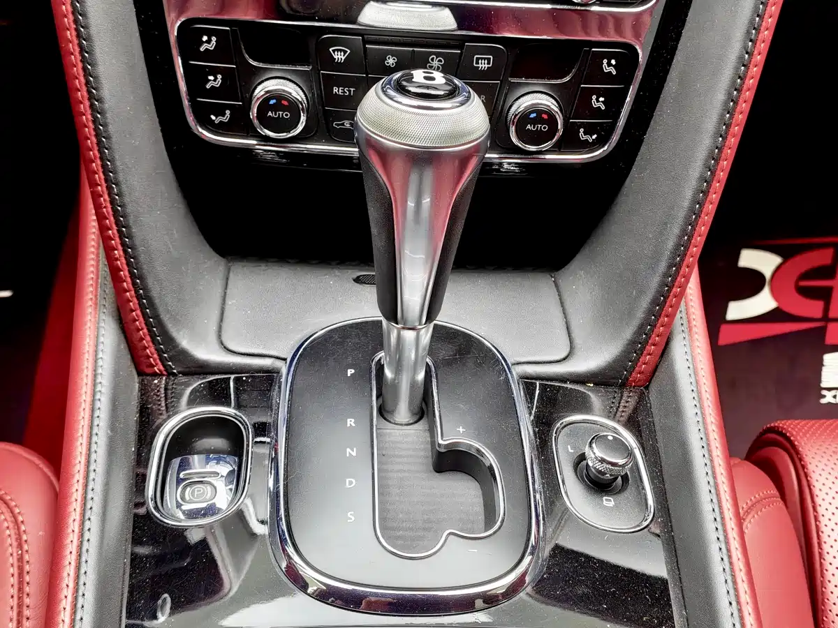 Bentley Flying Spur 2017 4.0T V8 S Standard фото 15