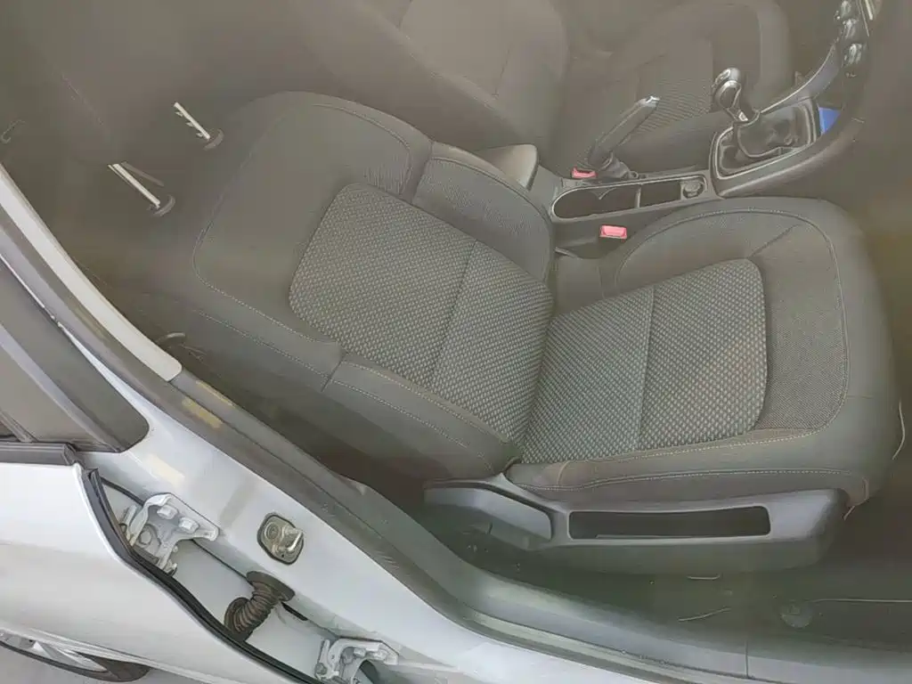 صورة 20 - Citroën C4 C-Quatre