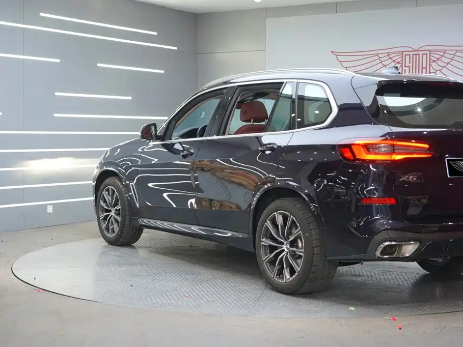 BMW X5 2022 xDrive 30Li Premium M Sport Package фото 3