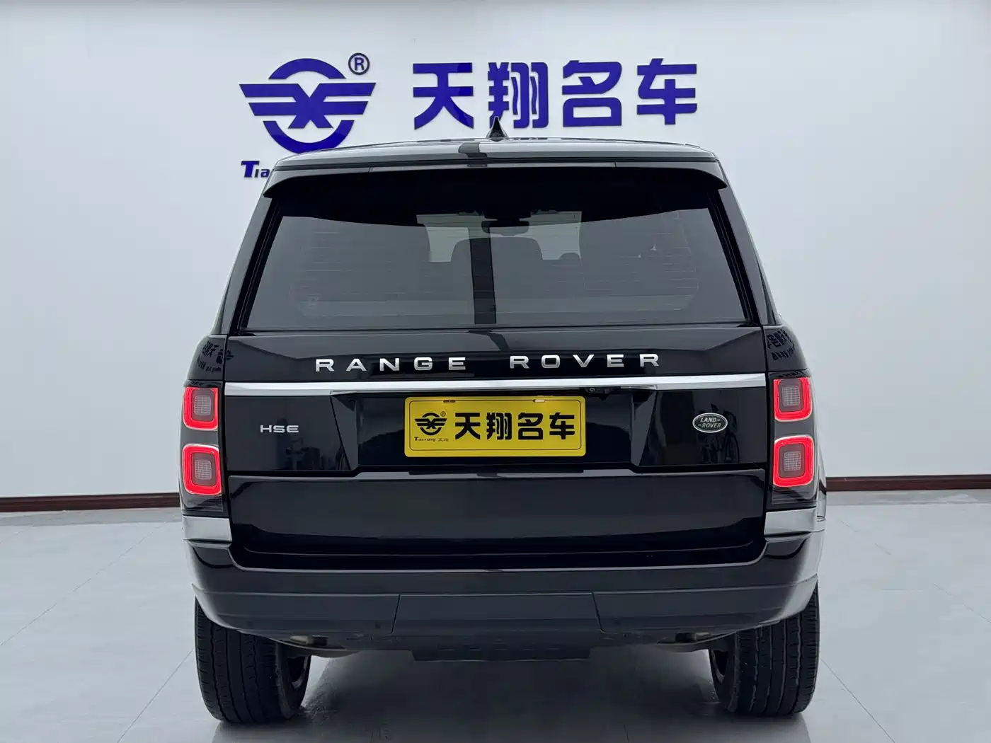 Land Rover Range Rover 2017 3.0 SC V6 Golden Age Edition фото 5