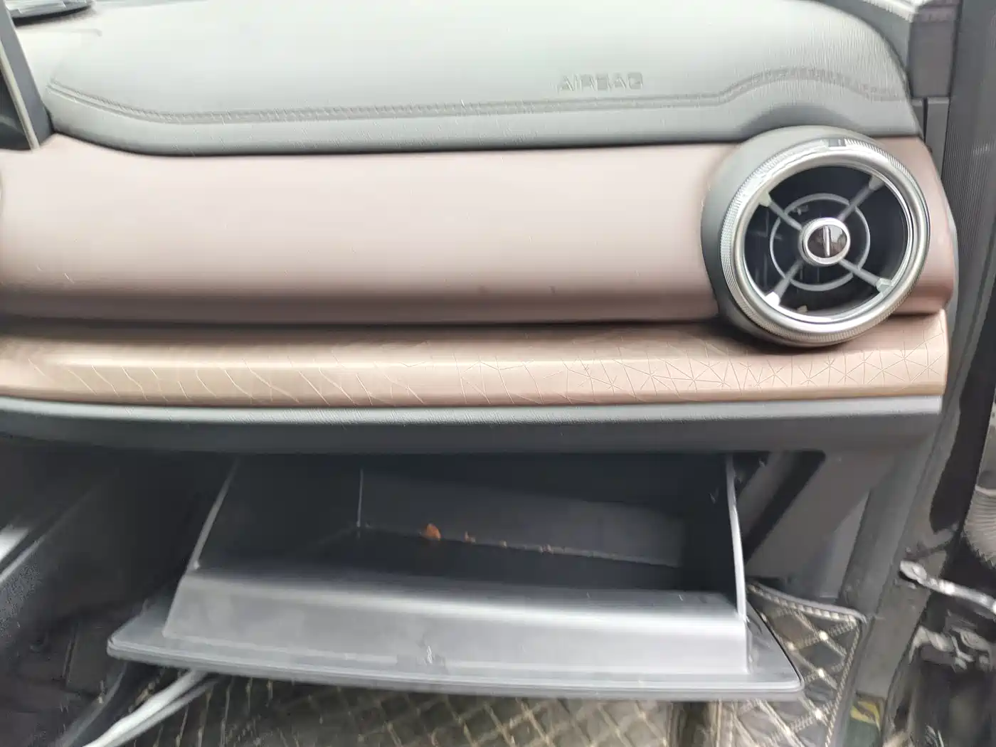 WEI PAI WEI BRAND VV5