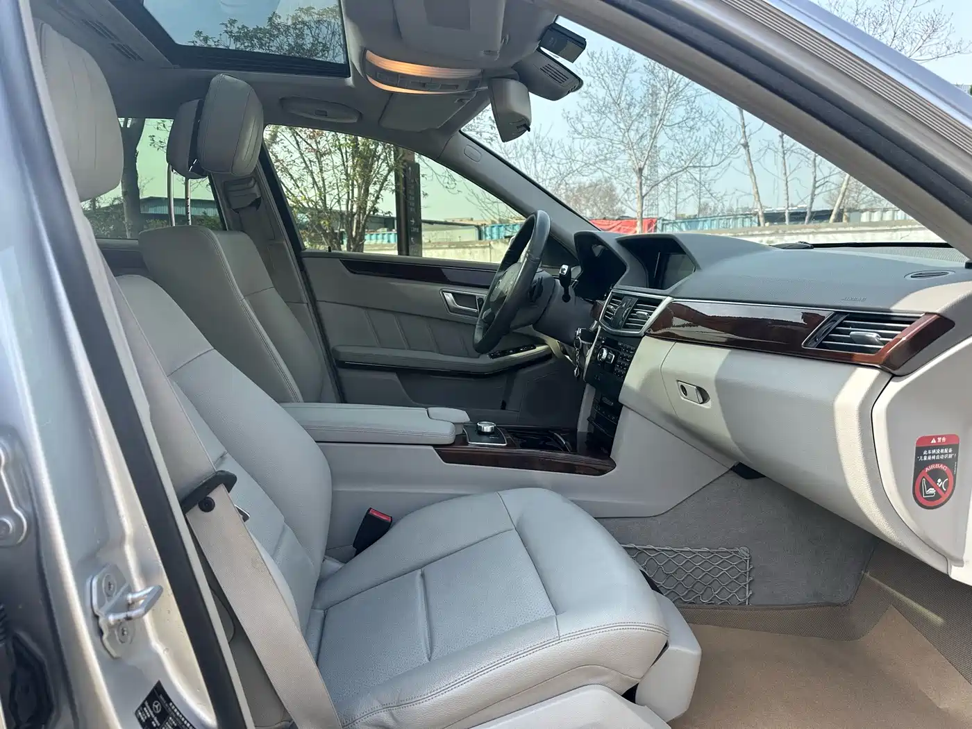 Фото 8 - Mercedes-Benz E-Class