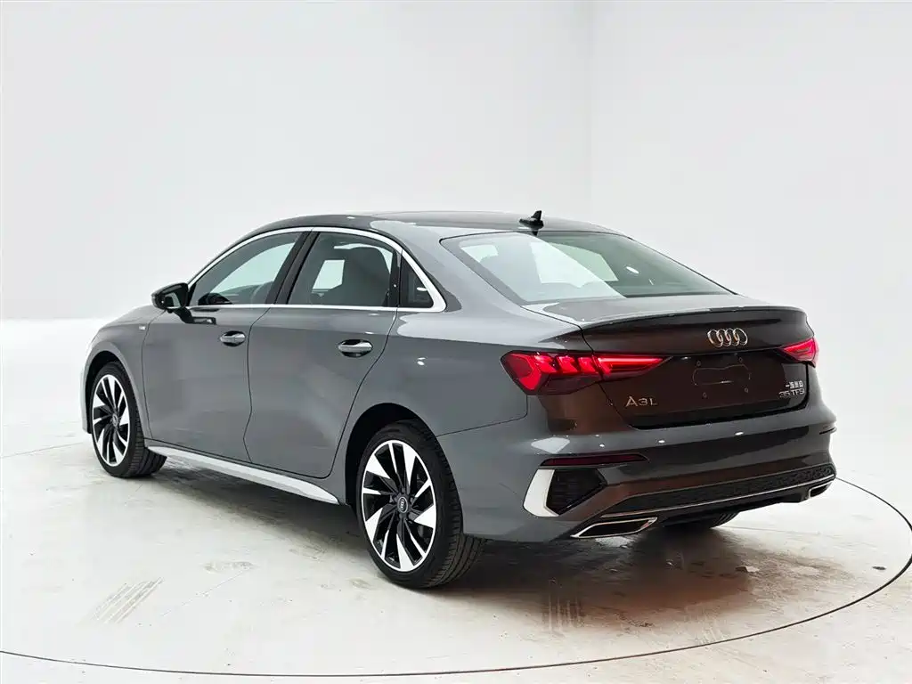 Audi A3 2023 A3L Limousine 35 TFSI Fashion Sport фото 4