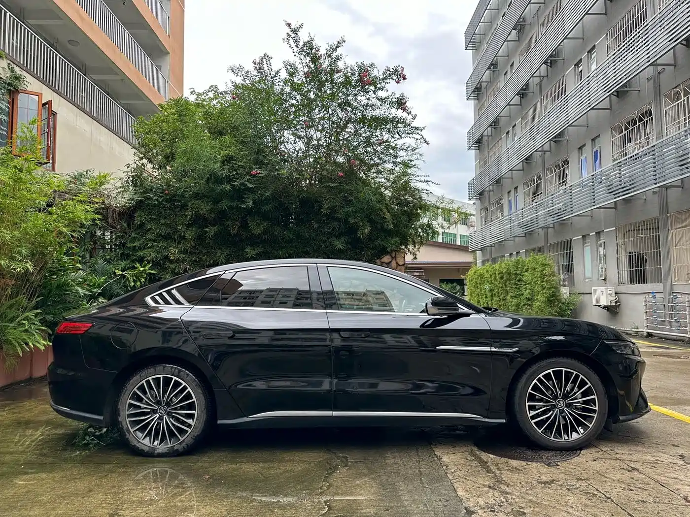 BYD Han 2020 2020 EV Extended Range Luxury