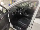 Фото 8 - Lexus RX