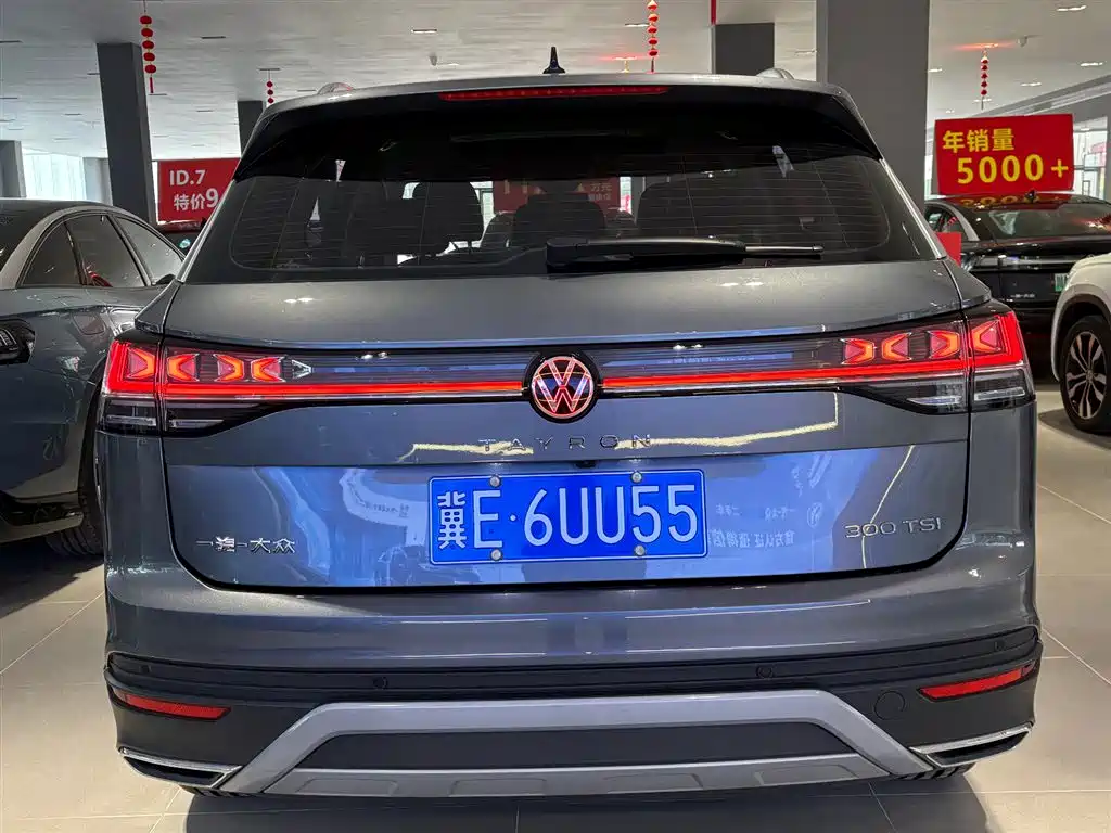 Volkswagen Tayron 2024 300TSI 2WD Luxury Plus Advanced фото 5