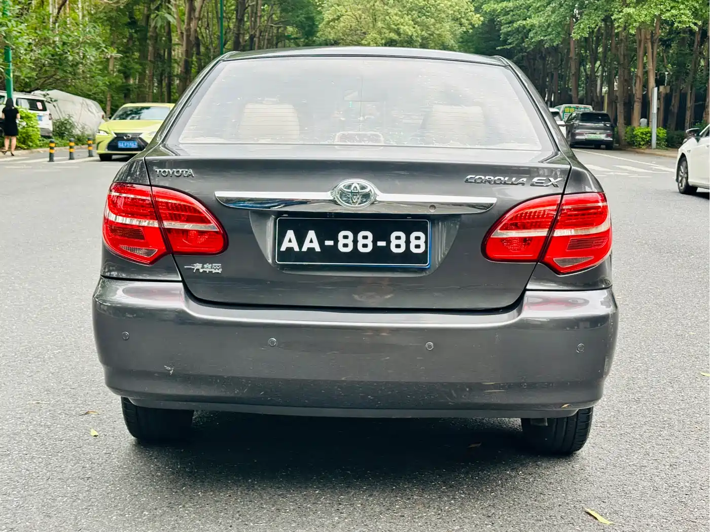 Toyota Corolla 2013 1.6L Automatic Excellence Edition фото 4