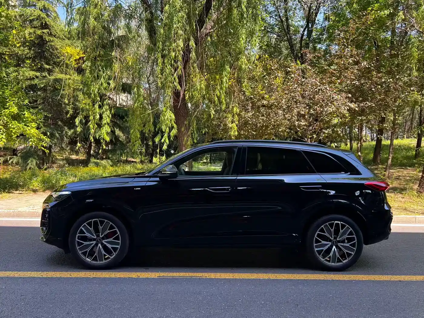 Audi Q5L 2026 Luxury Sport 150kW фото 5
