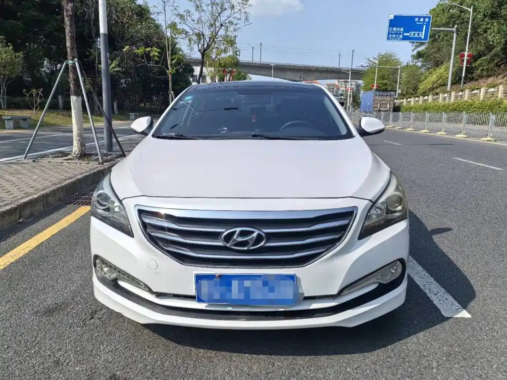 Hyundai Mistra 1.8L Auto Distinguished DLX