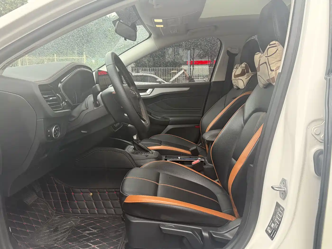 Ford Focus 2023 2022 Sedan EcoBoost 180 Auto Speed Edition