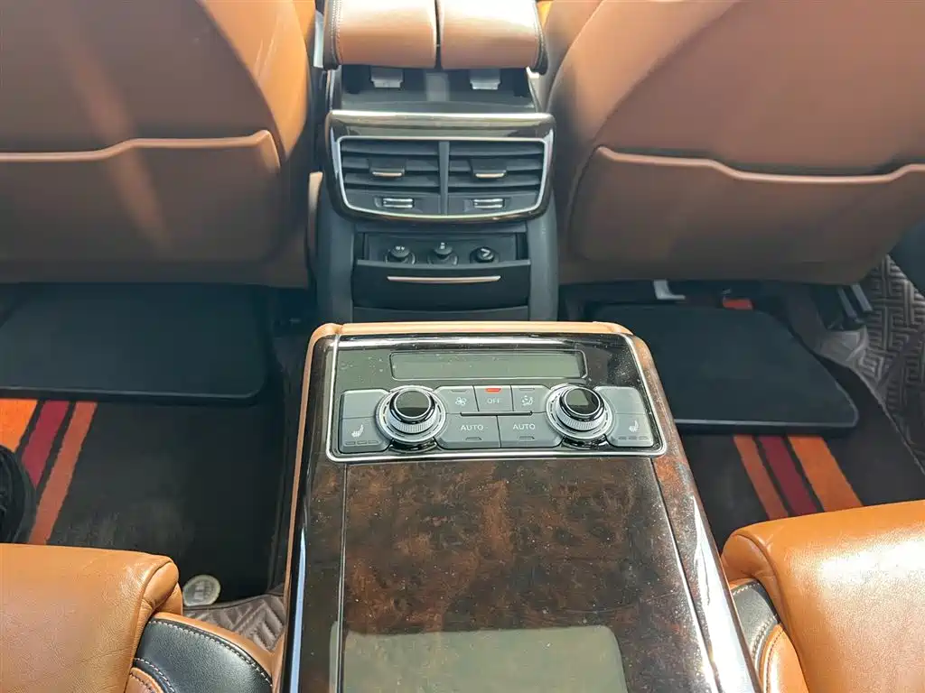 Audi A8 2017 A8L 45 TFSI quattro Comfort фото 7