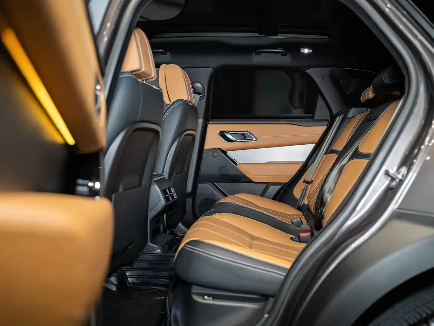 Land Rover Range Rover Velar 2022 250PS Golden Collector's Edition фото 15