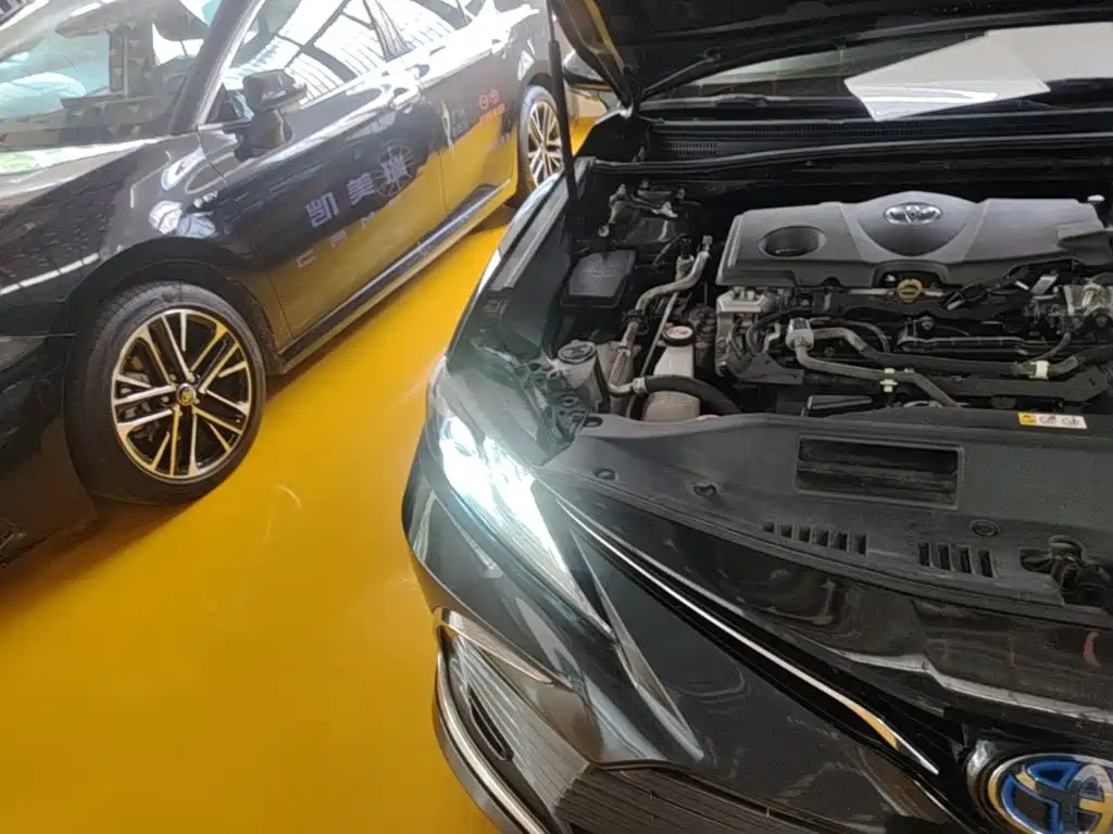 Photo 13 - Toyota Camry