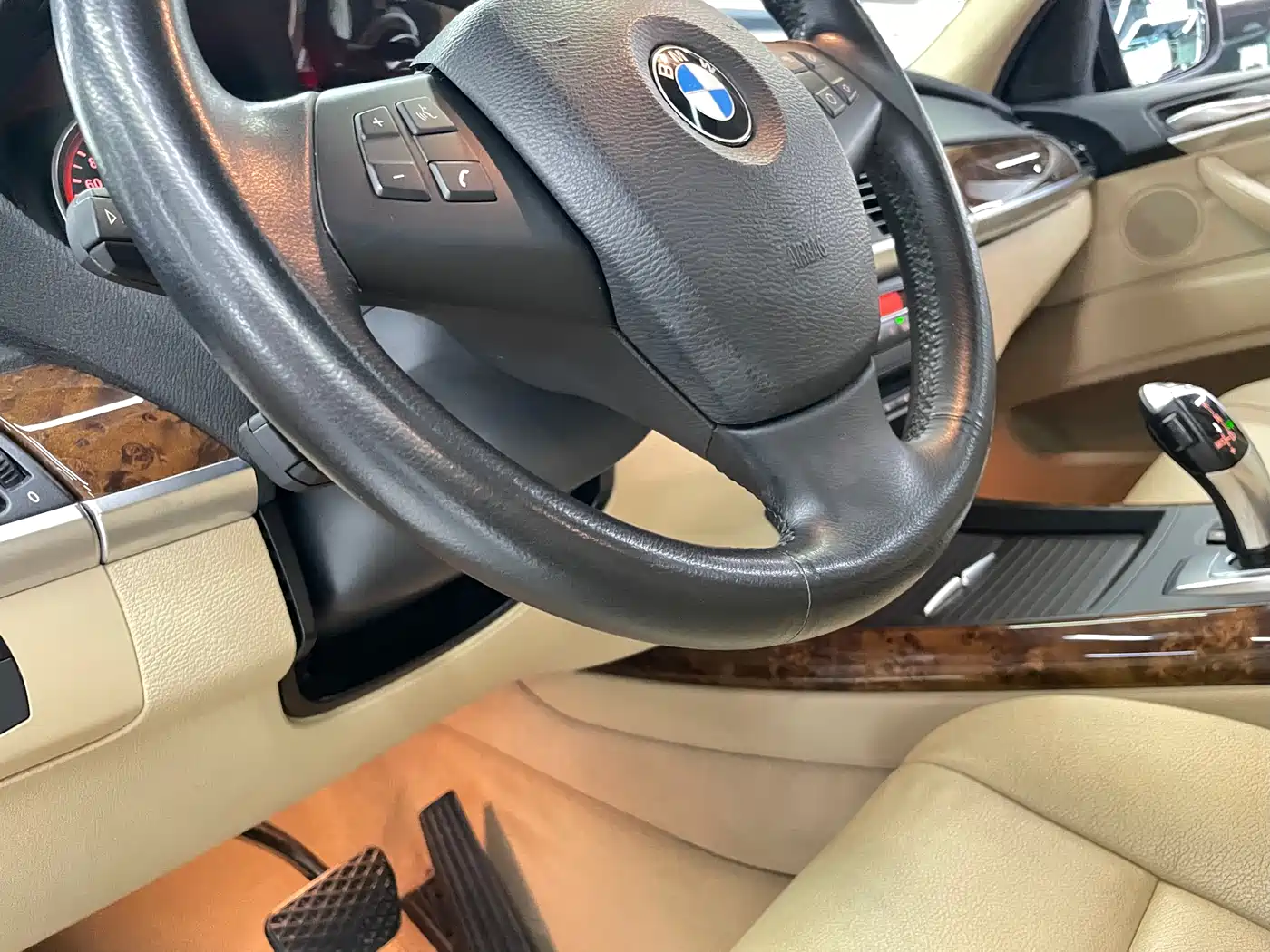 BMW X5 (Import) 2011 xDrive35i Leading Edition фото 16