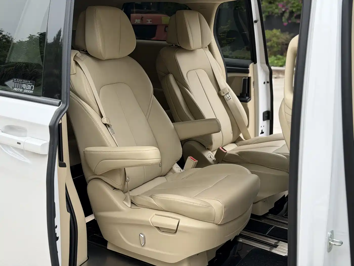 Buick GL8 2023 ES Landmaster Exclusive фото 6