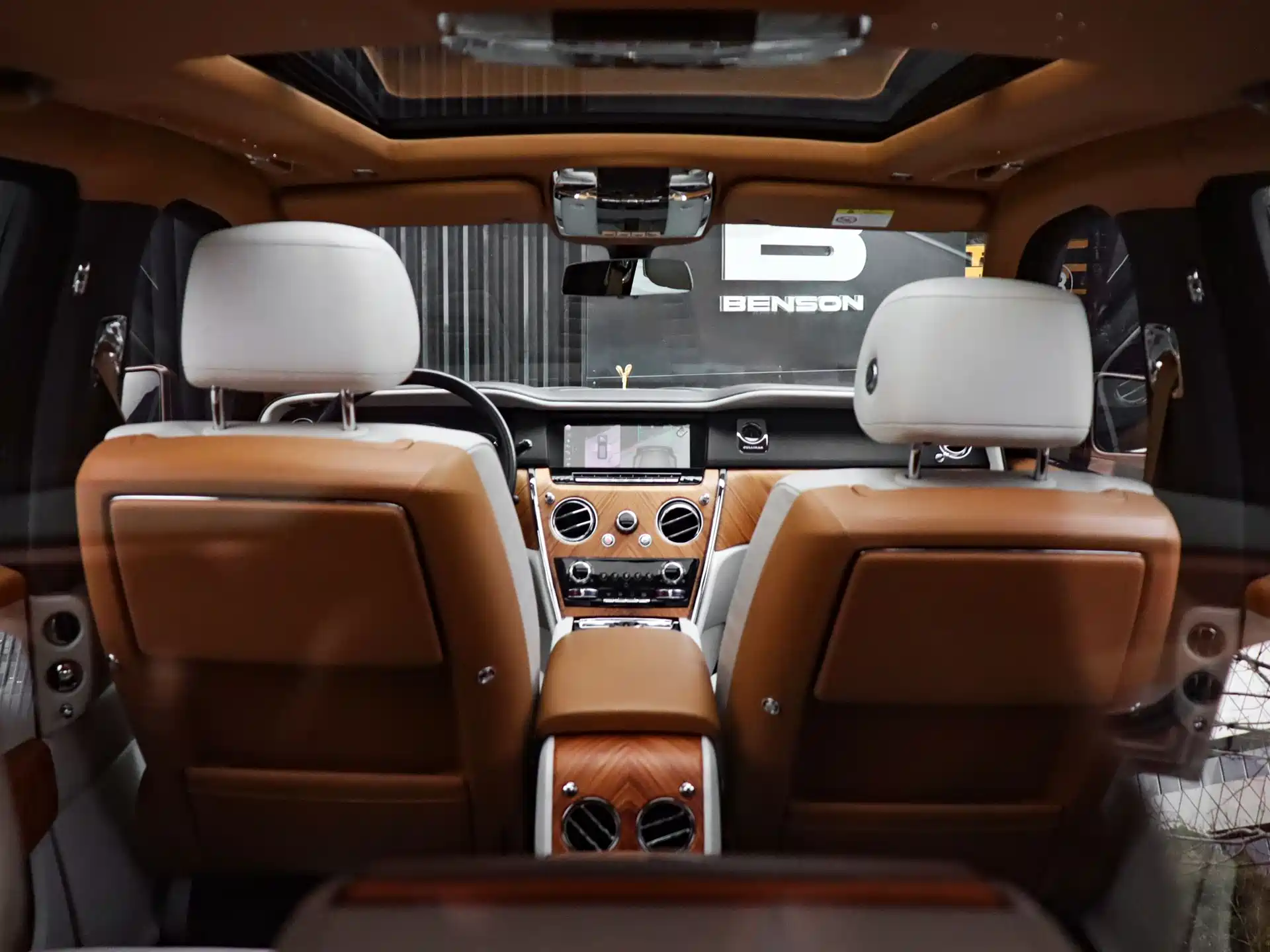 Фото 21 - Rolls-Royce Cullinan