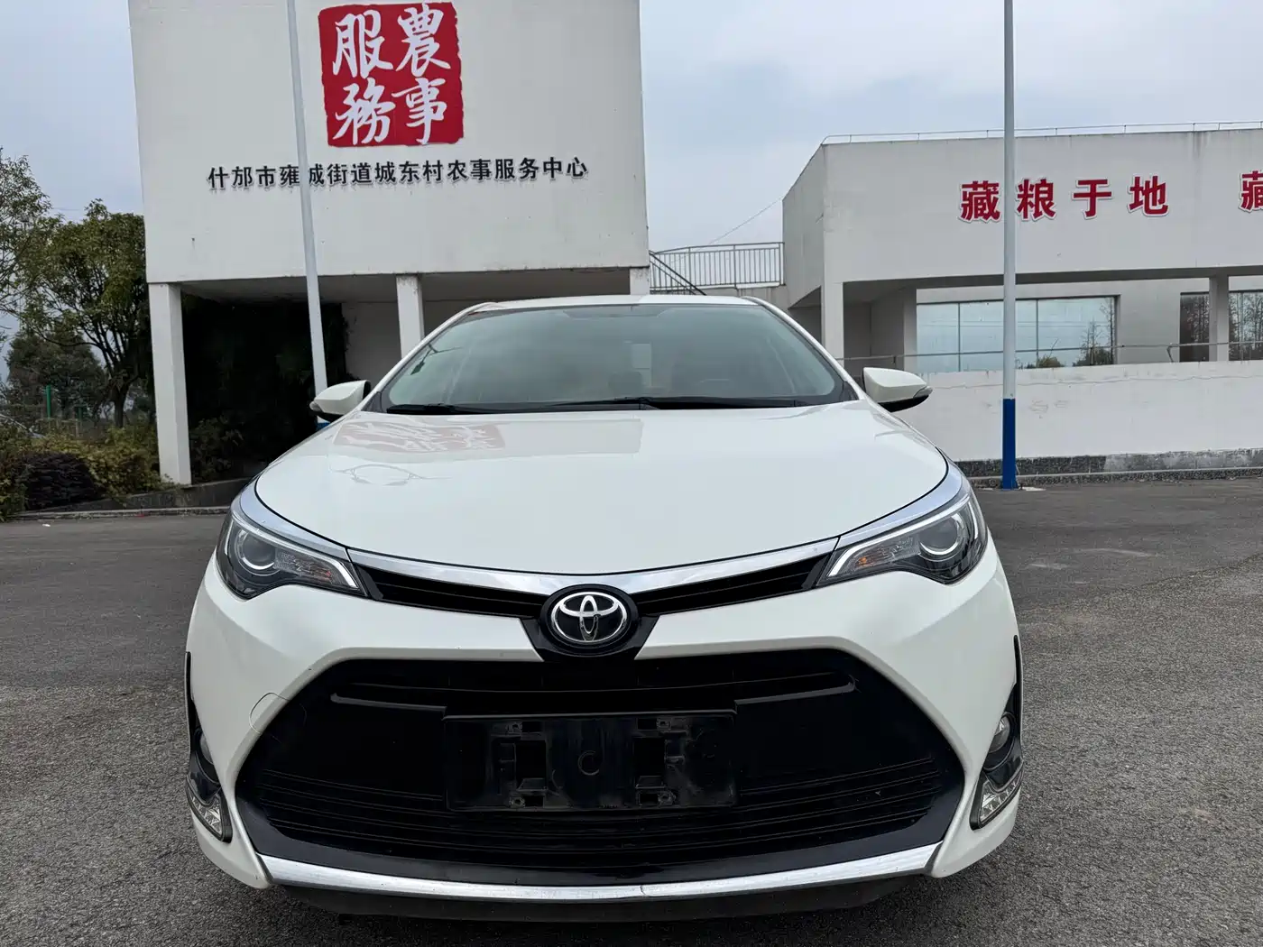 Toyota Levin 2018 185T CVT Premium Edition China V фото 2
