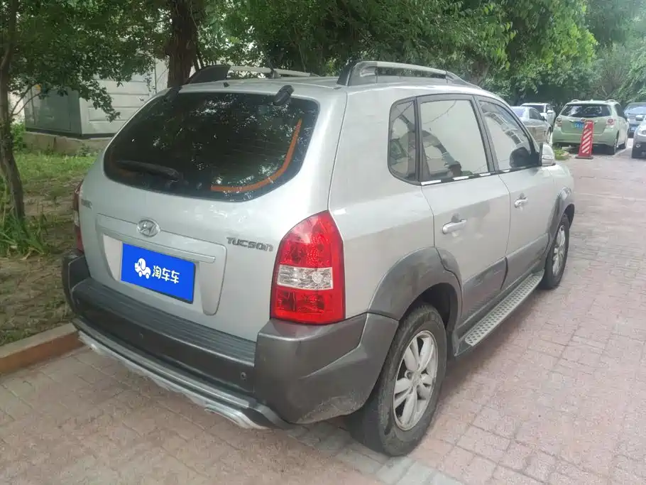Hyundai Tucson 2011 2009 2.0L Automatic 2WD Sunroof