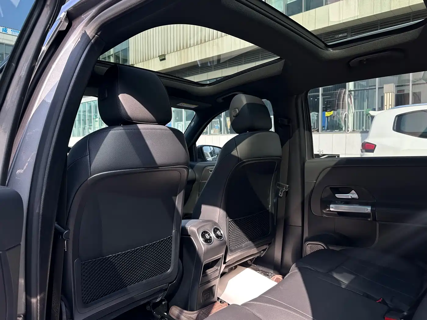 Mercedes-Benz GLB 2023 GLB 220 Dynamic фото 9
