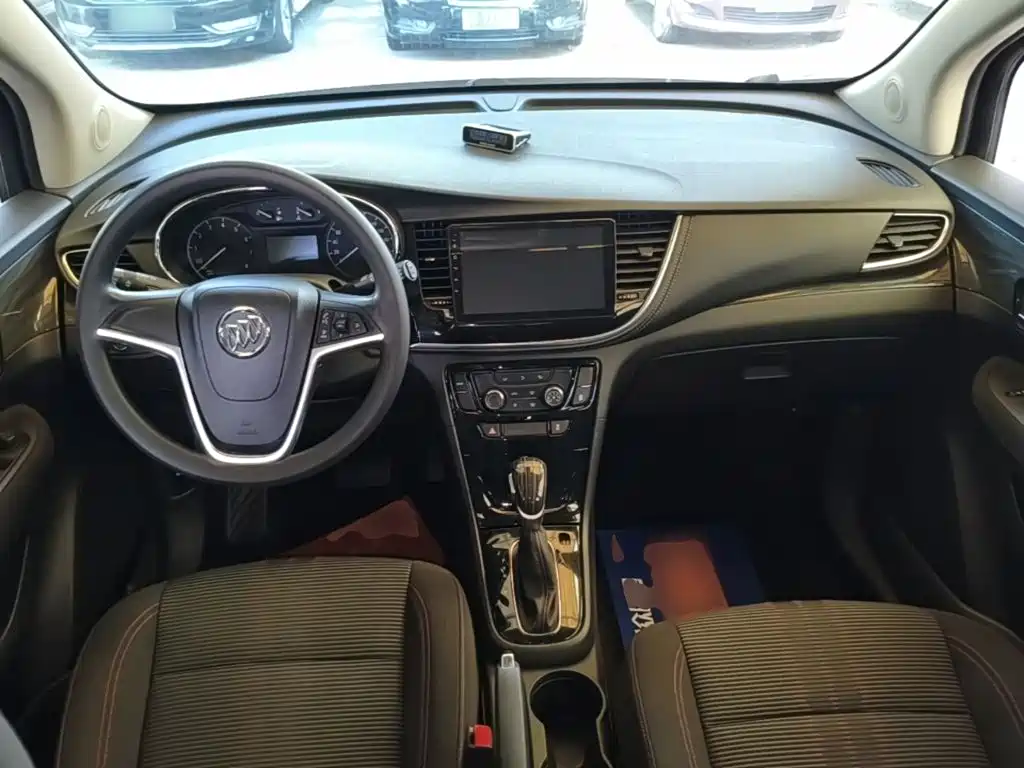 Фото 10 - Buick Encore