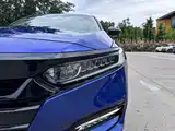 Фото 10 - Honda Accord