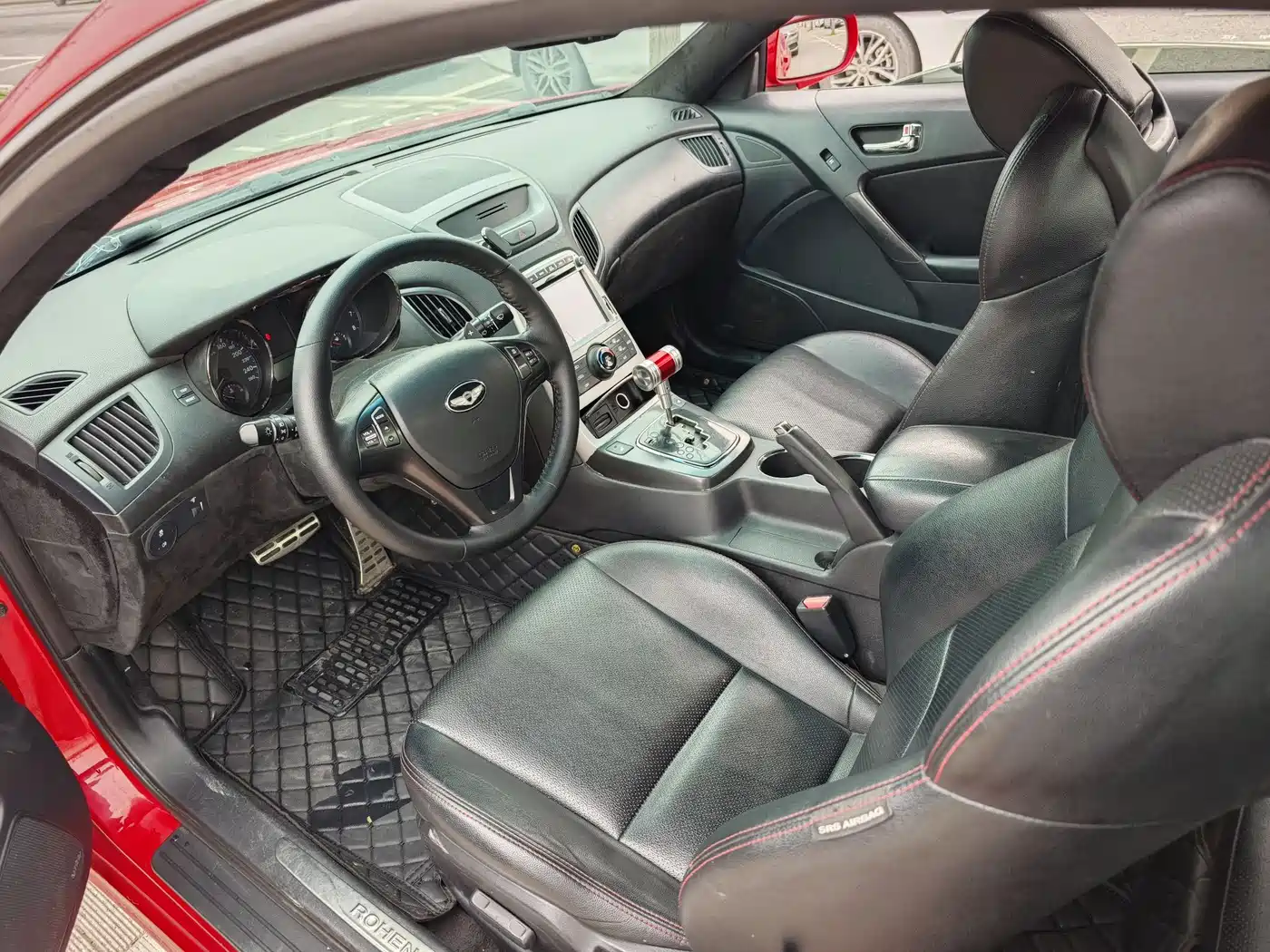 Hyundai Genesis Coupe 2009 Model 2.0T Automatic Luxury Edition фото 6