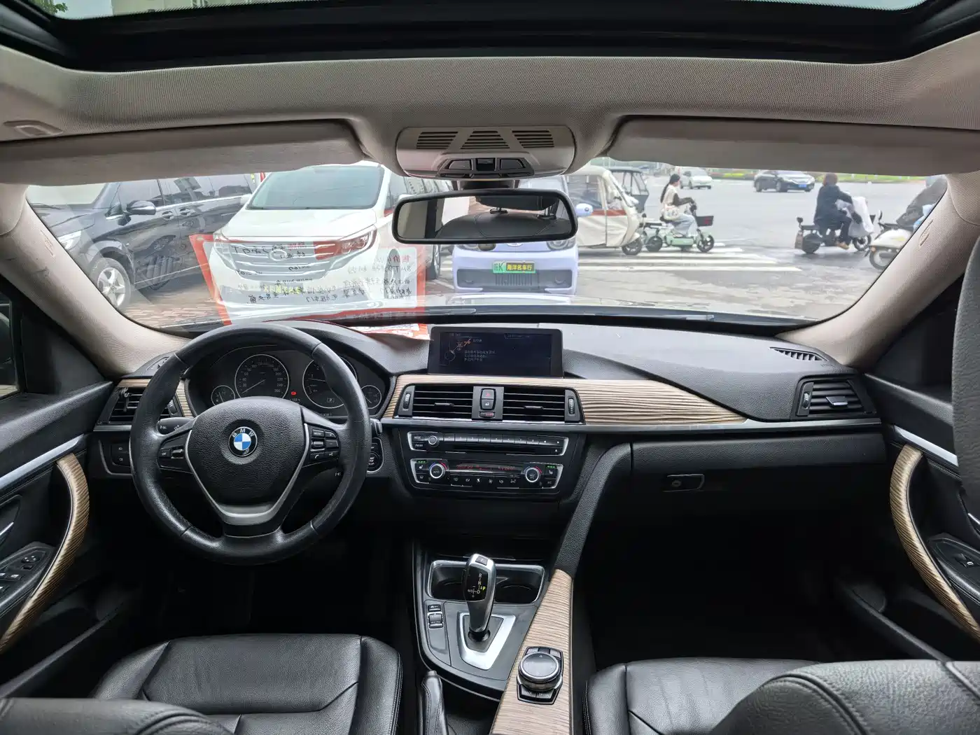 BMW 3 Series GT 2013 320i Style Design Package фото 6