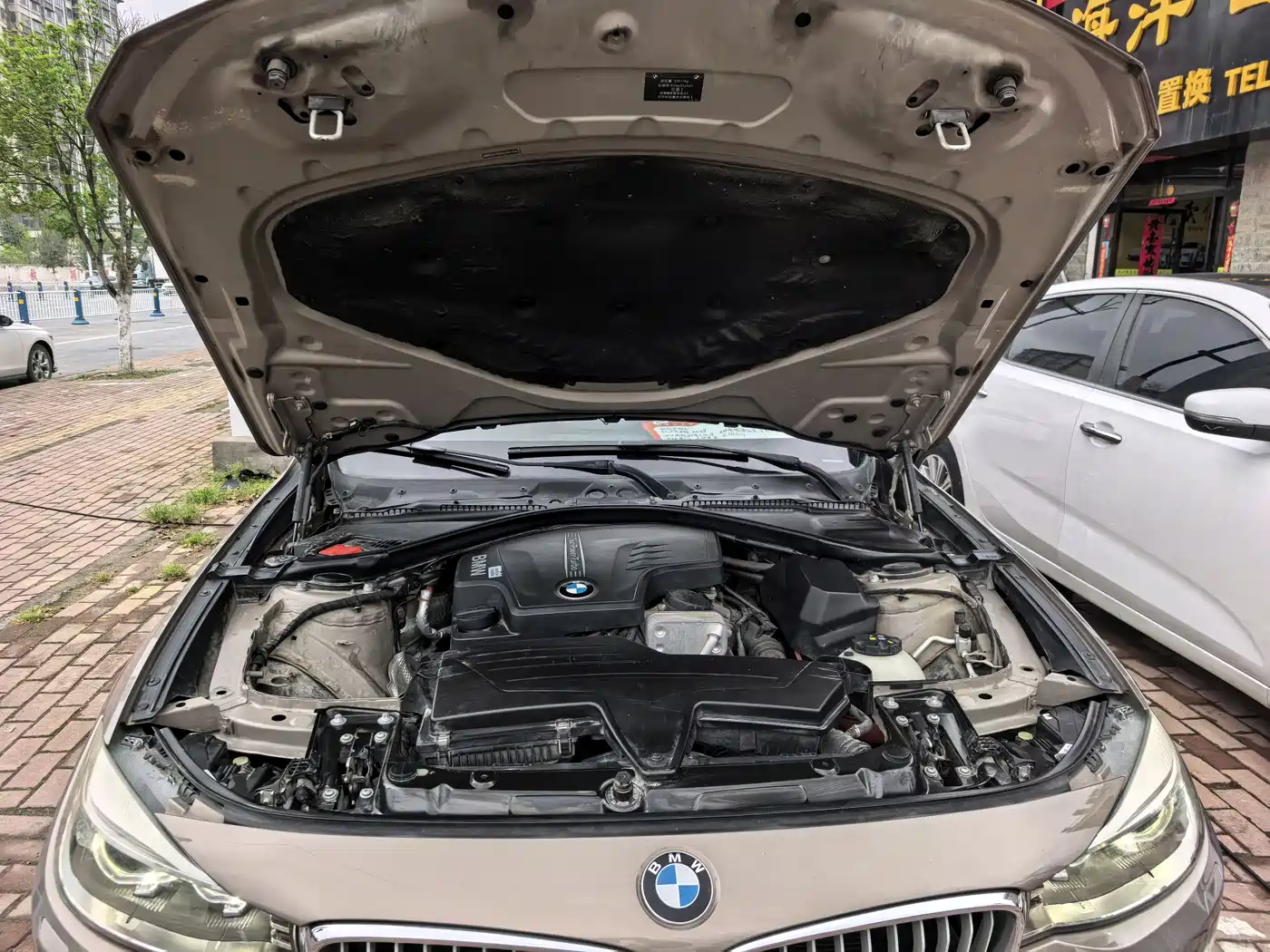 BMW 3 Series GT 2013 320i Style Design Package фото 10