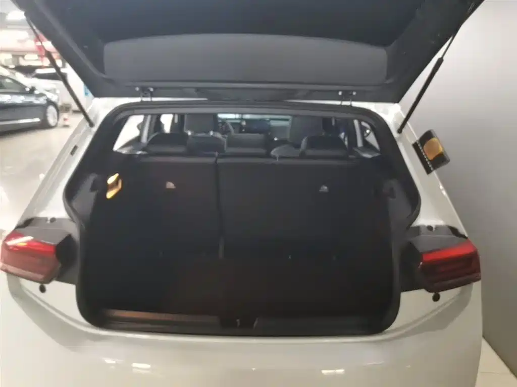 Volkswagen ID.3 2024 Pure Smart Edition фото 18